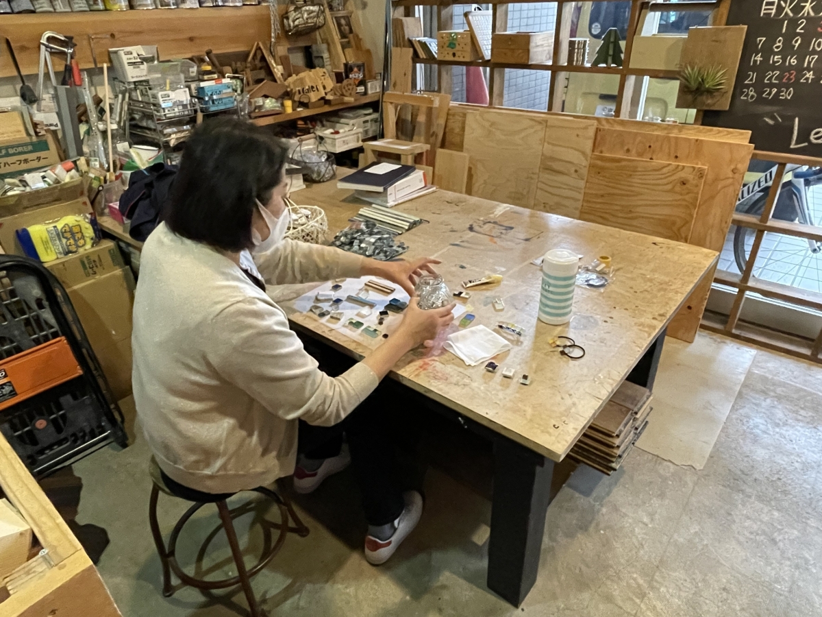 京都ワークショップ人気,タイルでつくる箸置き
