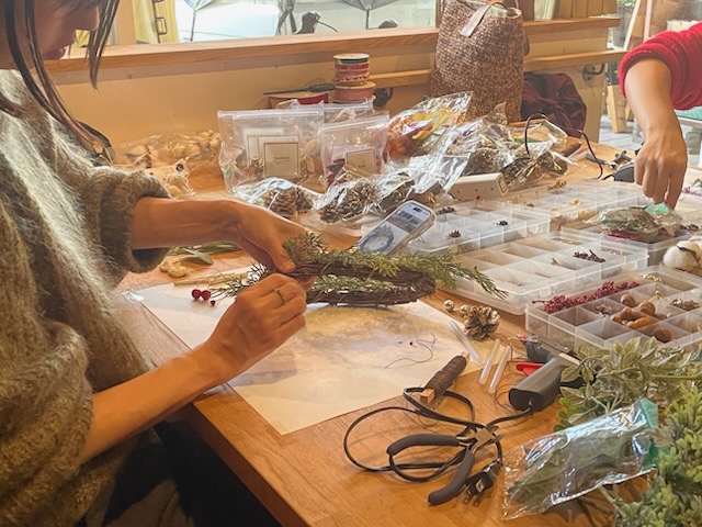 DIY女子，京都遊び場，リースづくり