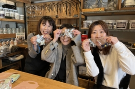 タイルの箸置き・タイルマグネットづくり♪