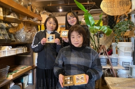 親子で楽しむモノづくり体験「タイルで作るコースター」