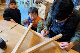 親子で楽しむワークショップ「三角竹馬」づくり☆