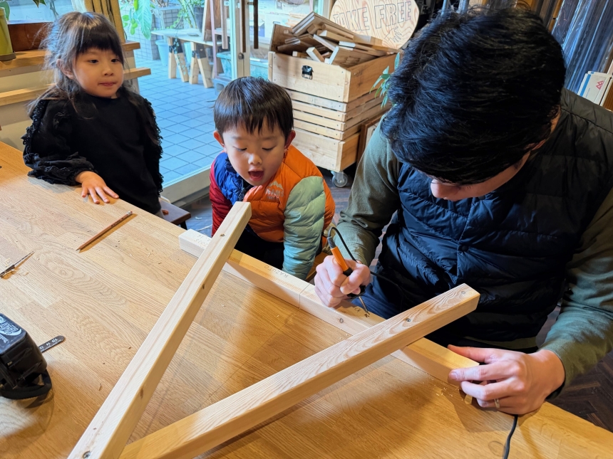 親子で楽しむワークショップ「三角竹馬」づくり☆