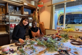 お友達とクリスマスリースづくり☆