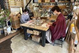 京都手作り体験～タイルマグネット・箸置きづくり～