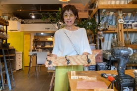「マグネット」＆「壁掛けコートフック」づくり☆