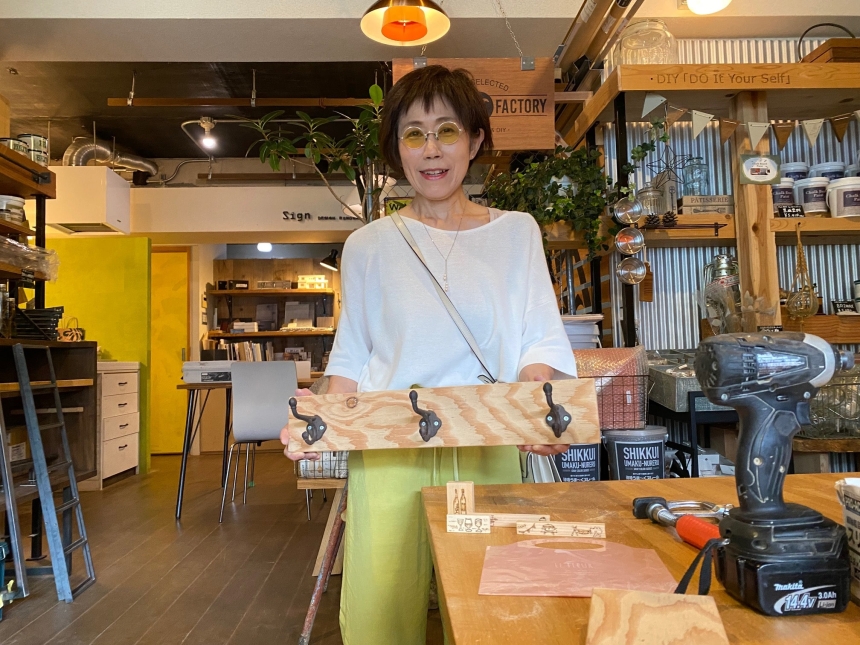 「マグネット」＆「壁掛けコートフック」づくり☆