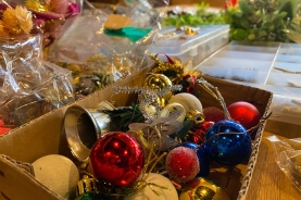 「クリスマスリースづくり」始まってるよー🎄